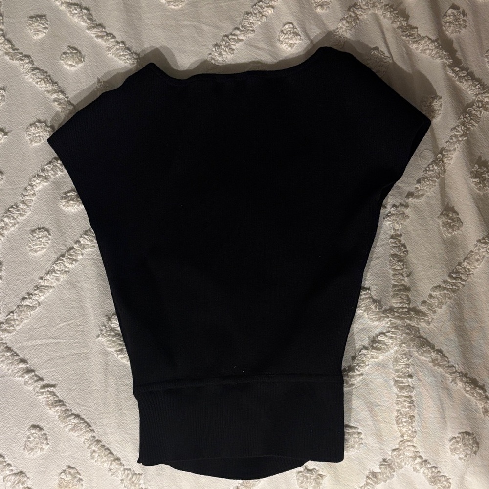 Aritzia Wilfred Black Top
